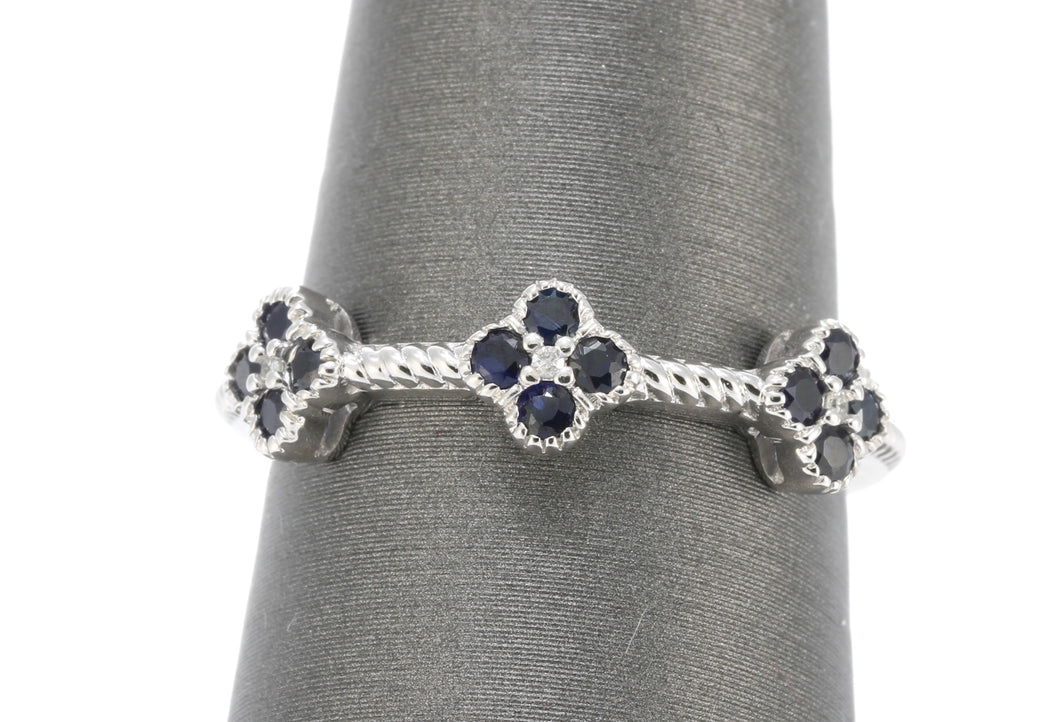 Clover shaped Sapphire Ring